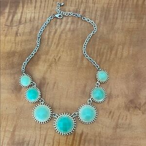 Elegant Gold and Green Necklace